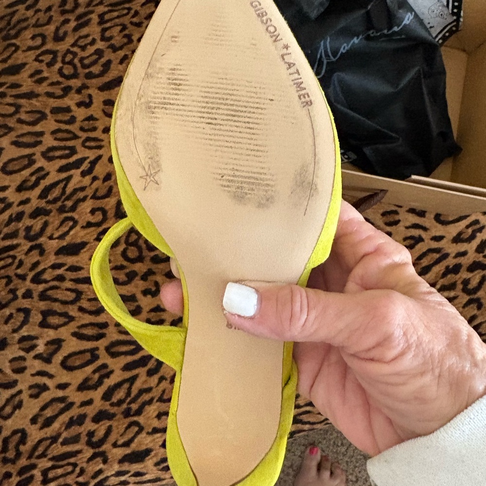 Gibson Latimer Neon PALE GREEN SUEDE Heels. - Picture 2 of 5
